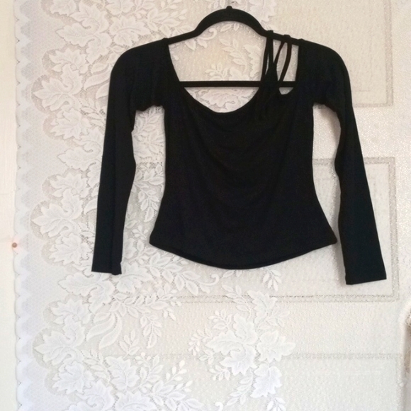 LOVERS AND FRIENDS TOP - Picture 2 of 4